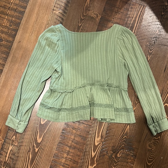 American eagle top - Picture 3 of 3